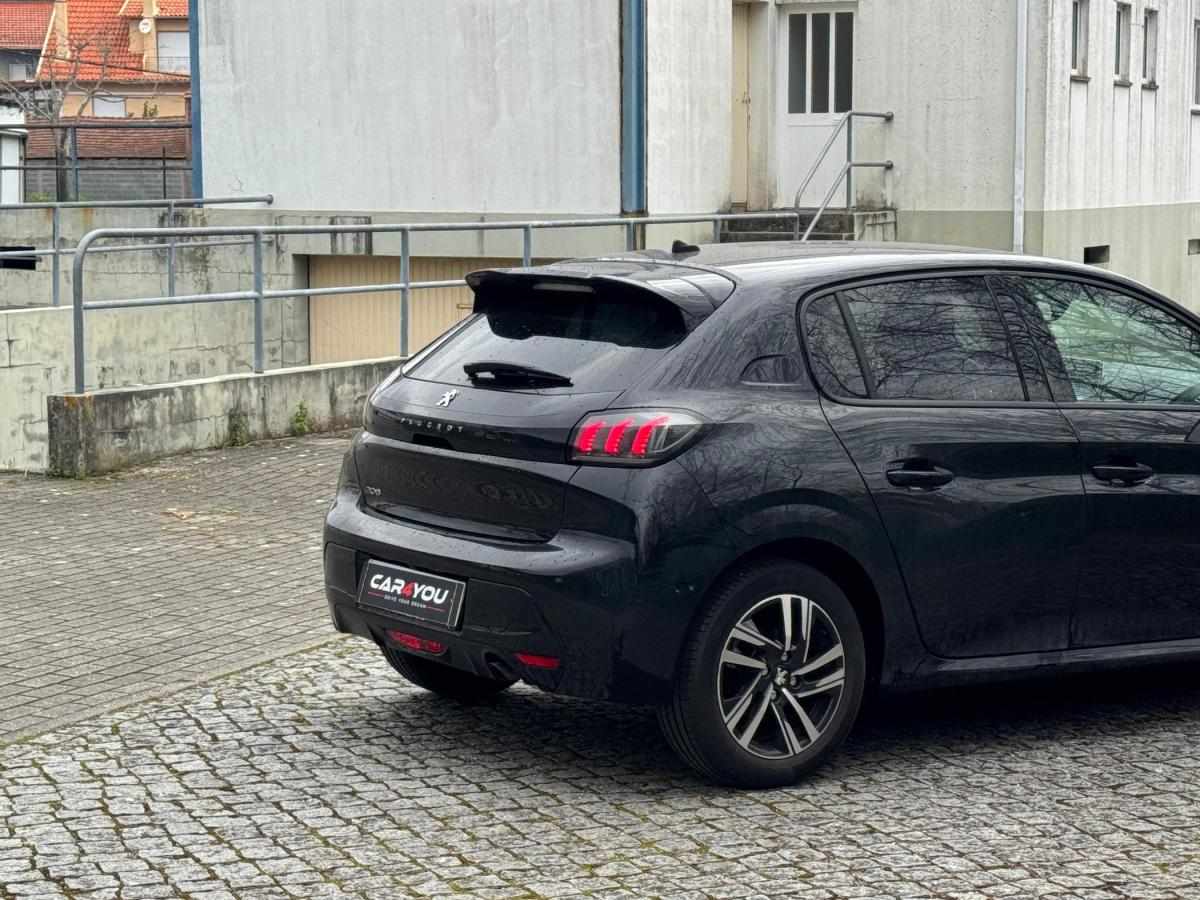 peugeot-208-2021-gasolina-1199cc