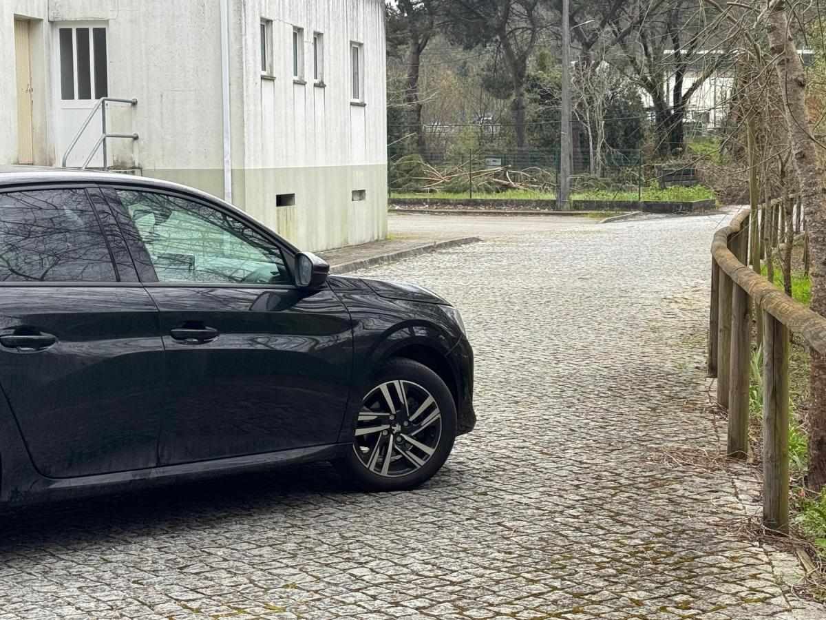 peugeot-208-2021-gasolina-1199cc