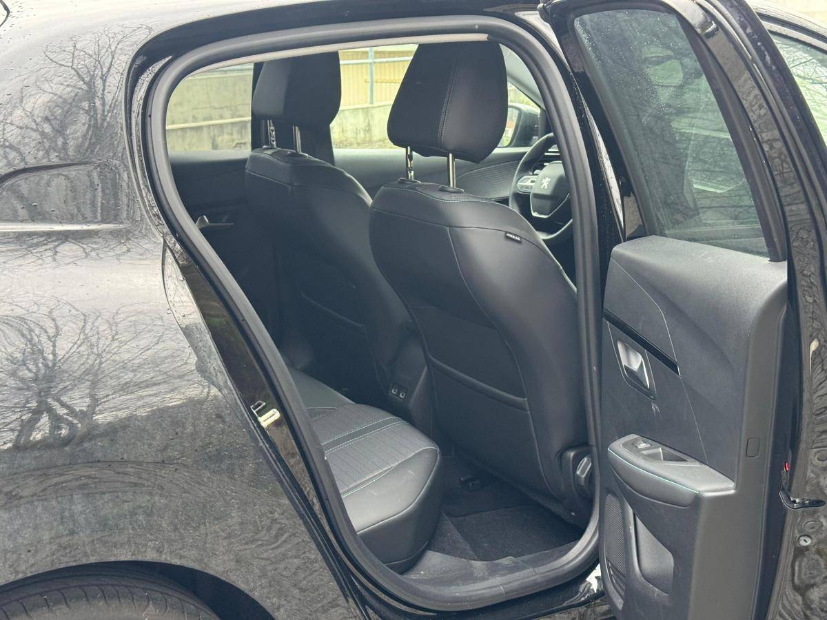 peugeot-208-2021-gasolina-1199cc