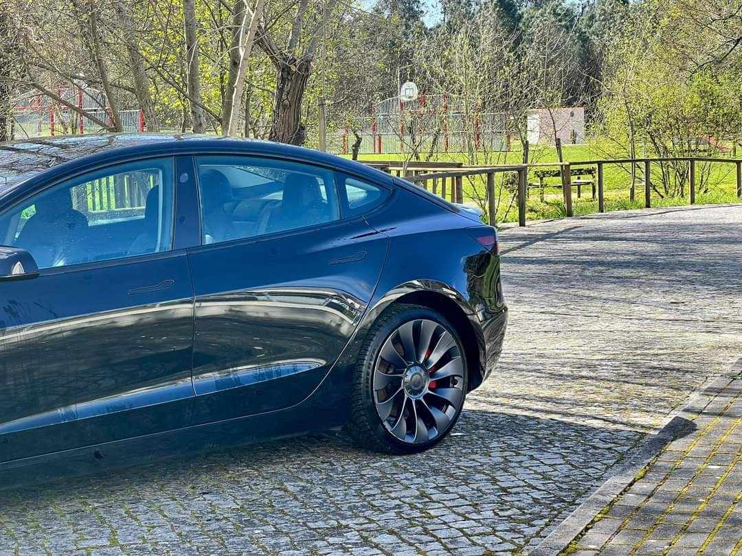 tesla-model-3-2022-eletrico-500cc