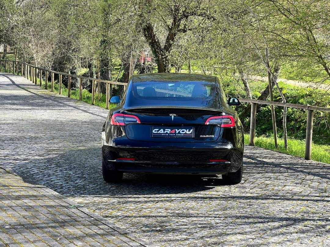 tesla-model-3-2022-eletrico-500cc