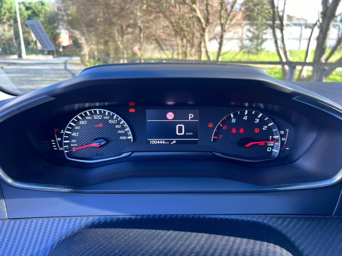 peugeot-208-2020-gasolina-1199cc