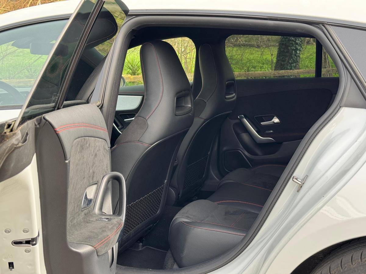 mercedes-benz-cla-2021-hibrido-a-gasolina-1332cc