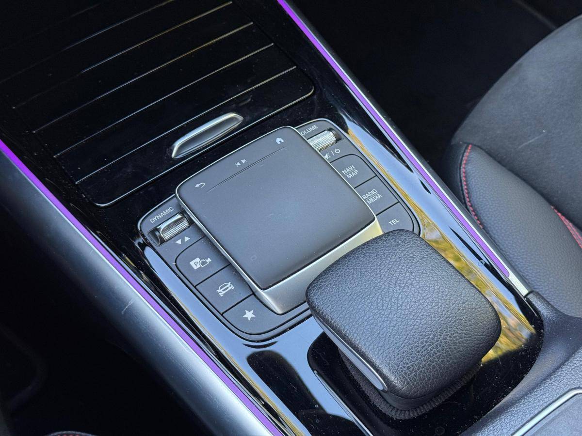 mercedes-benz-eqa-2022-eletrico-500cc