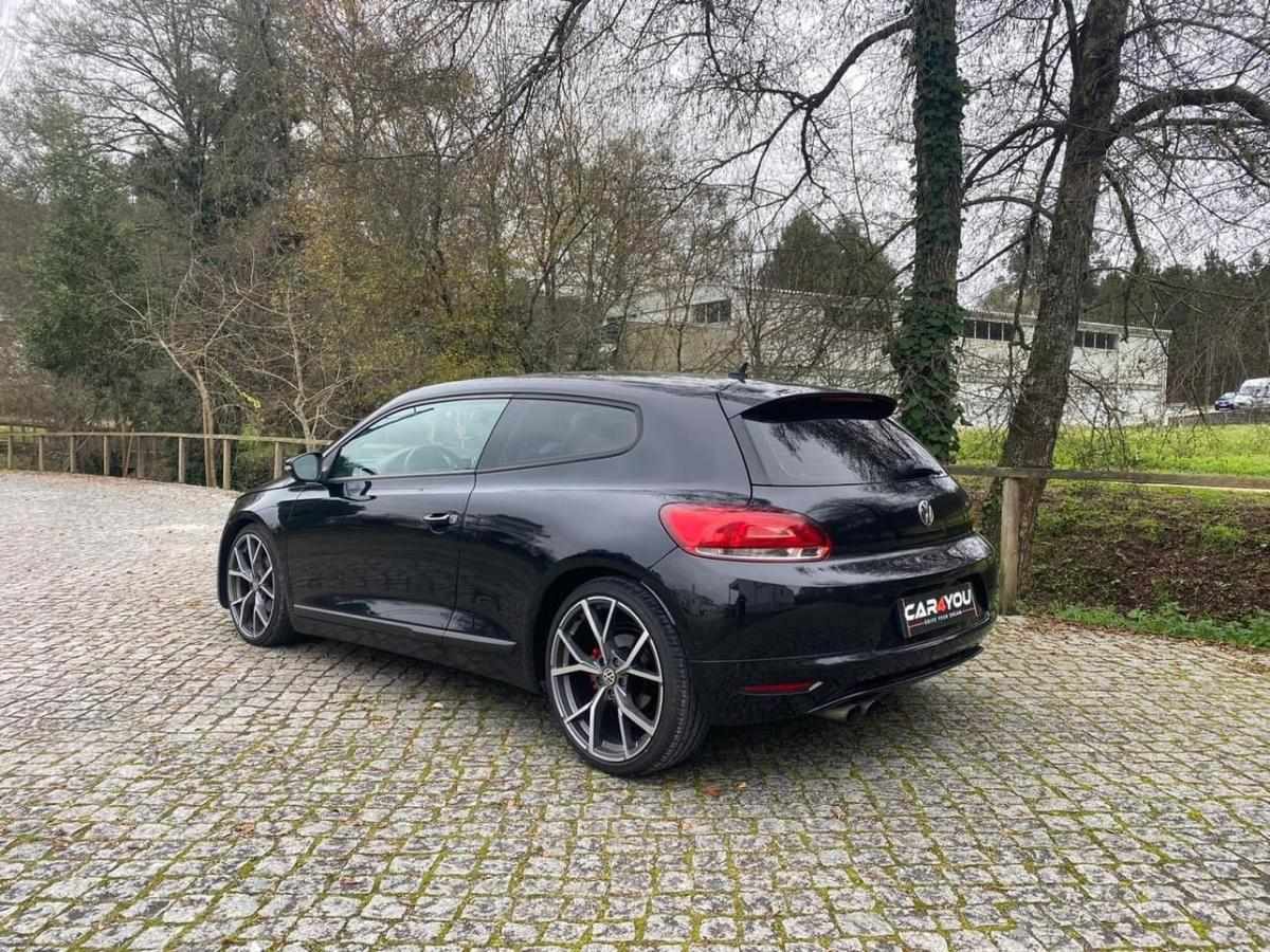 volkswagen-scirocco-2011-diesel-1968cc