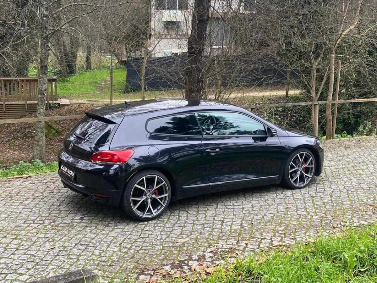 volkswagen-scirocco-2011-diesel-1968cc