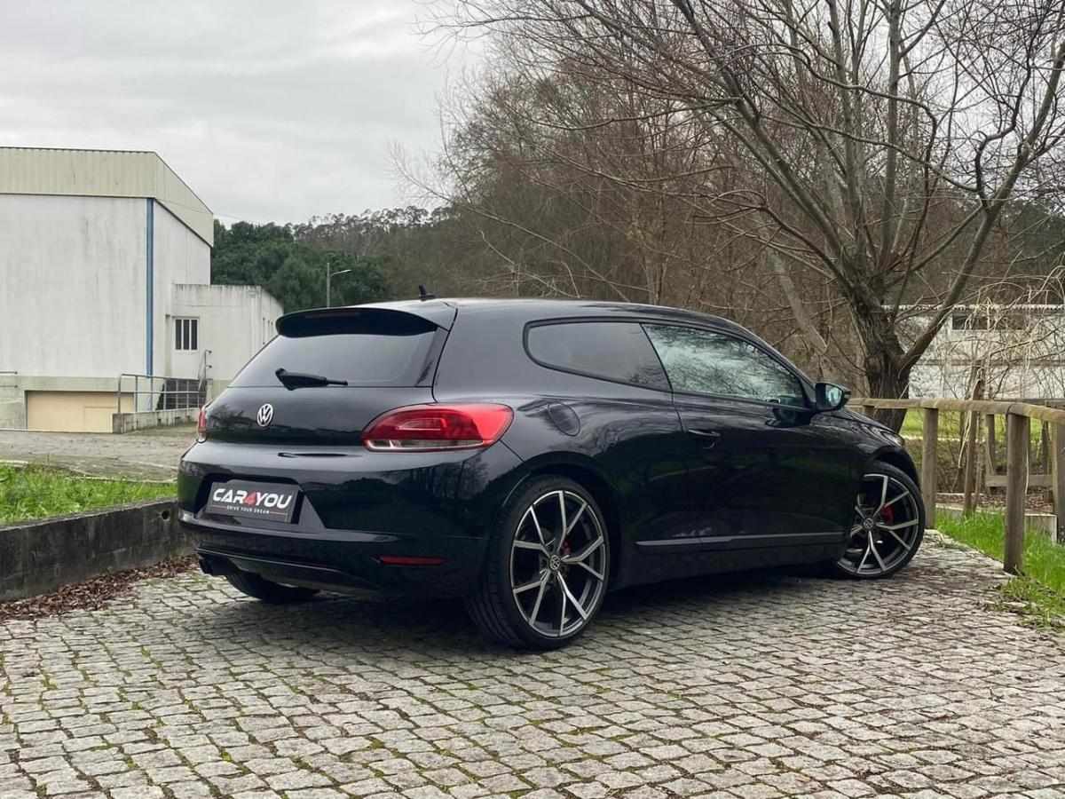 volkswagen-scirocco-2011-diesel-1968cc