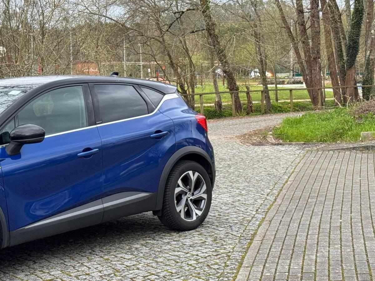 renault-captur-2022-hibrido-a-gasolina-1598cc