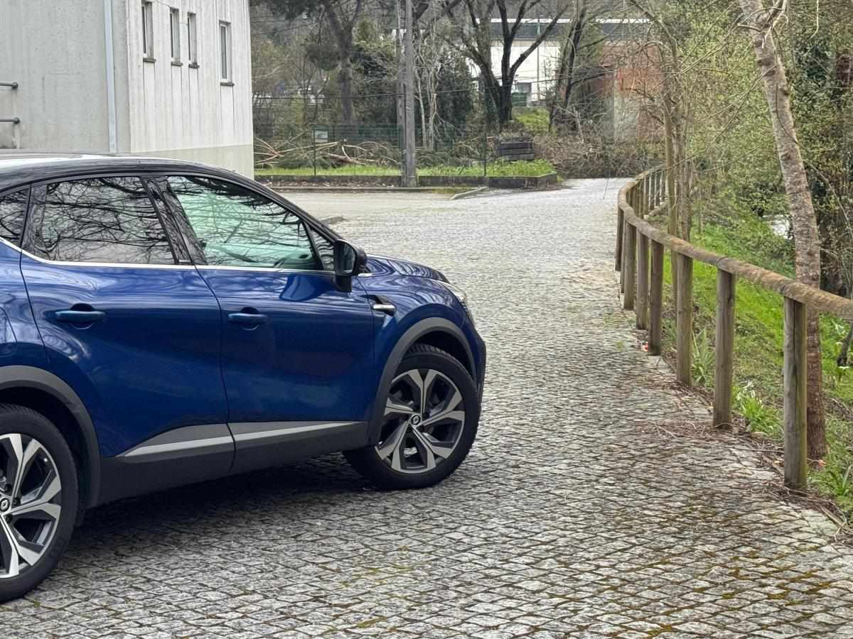 renault-captur-2022-hibrido-a-gasolina-1598cc