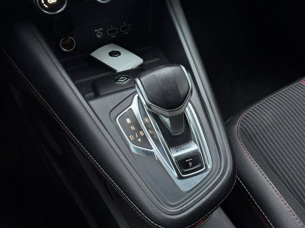 renault-captur-2022-hibrido-a-gasolina-1598cc