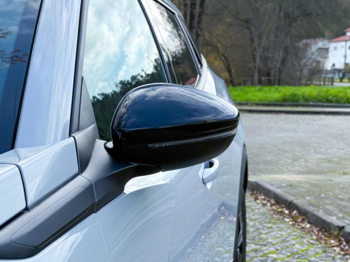 peugeot-2008-2024-gasolina-1199cc