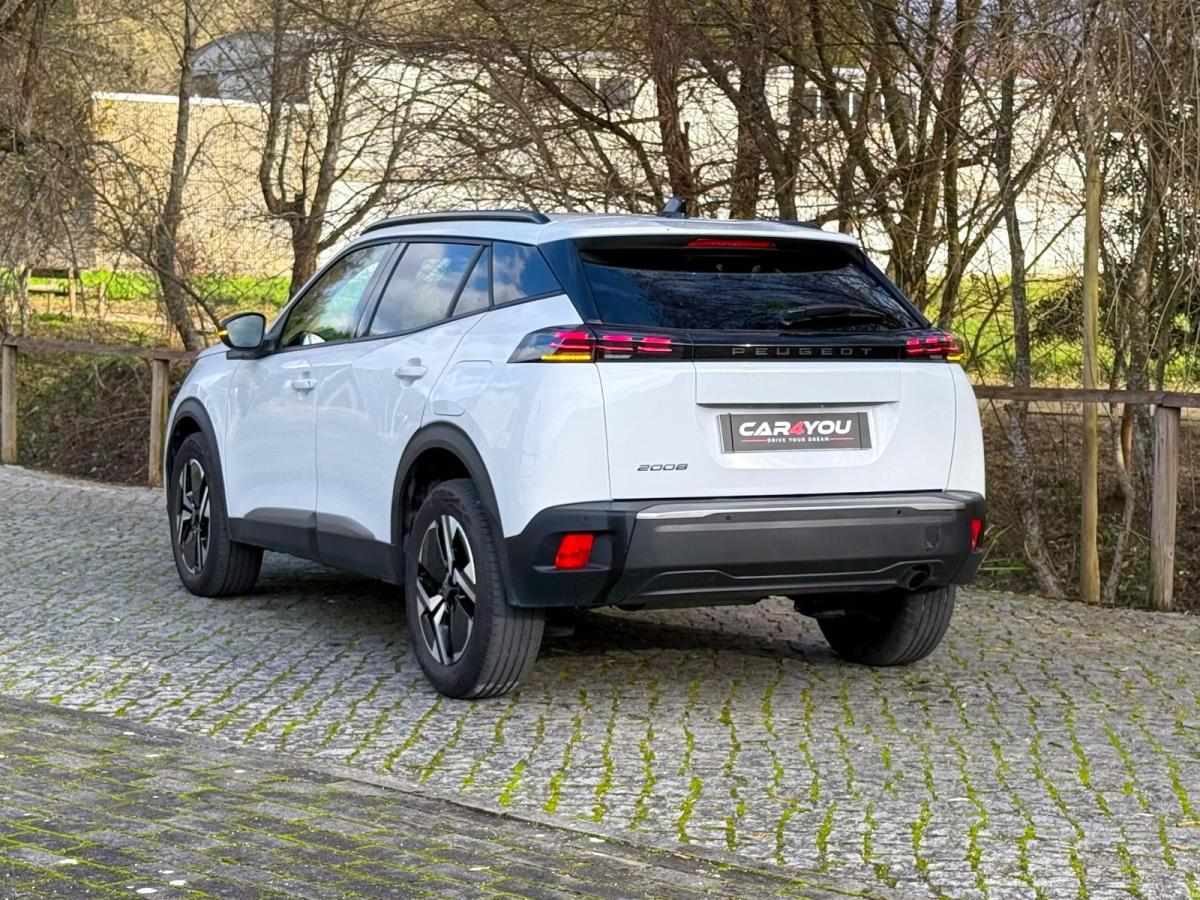 peugeot-2008-2024-gasolina-1199cc