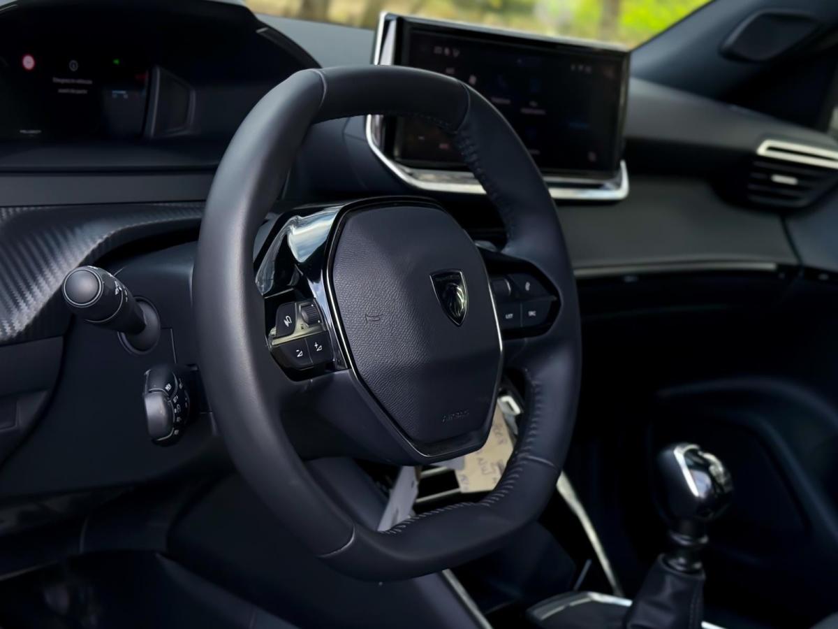 peugeot-2008-2024-gasolina-1199cc