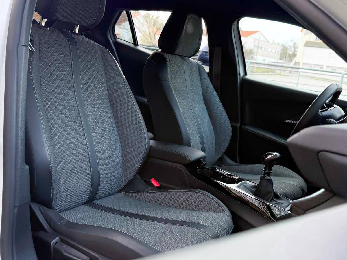 peugeot-2008-2024-gasolina-1199cc