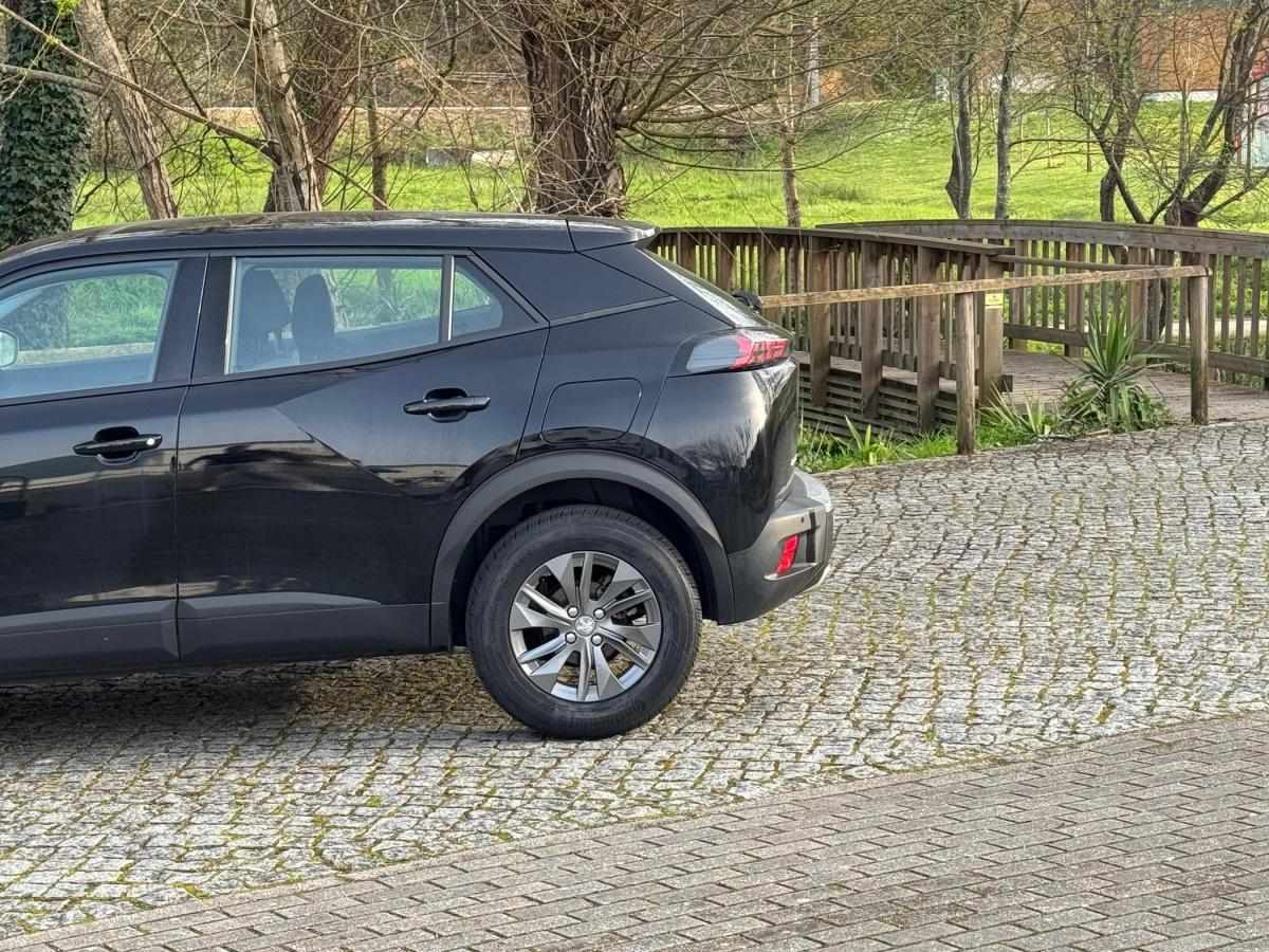 peugeot-2008-2022-gasolina-1199cc