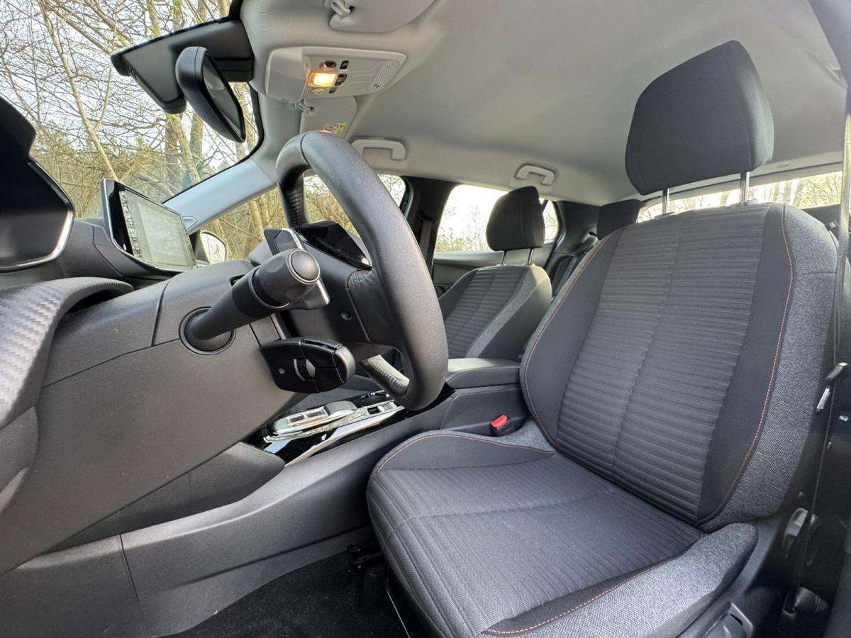peugeot-2008-2022-gasolina-1199cc