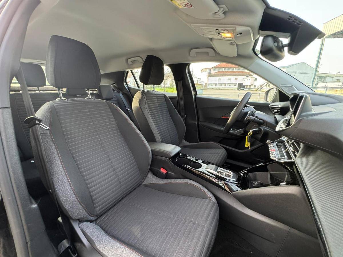peugeot-2008-2022-gasolina-1199cc