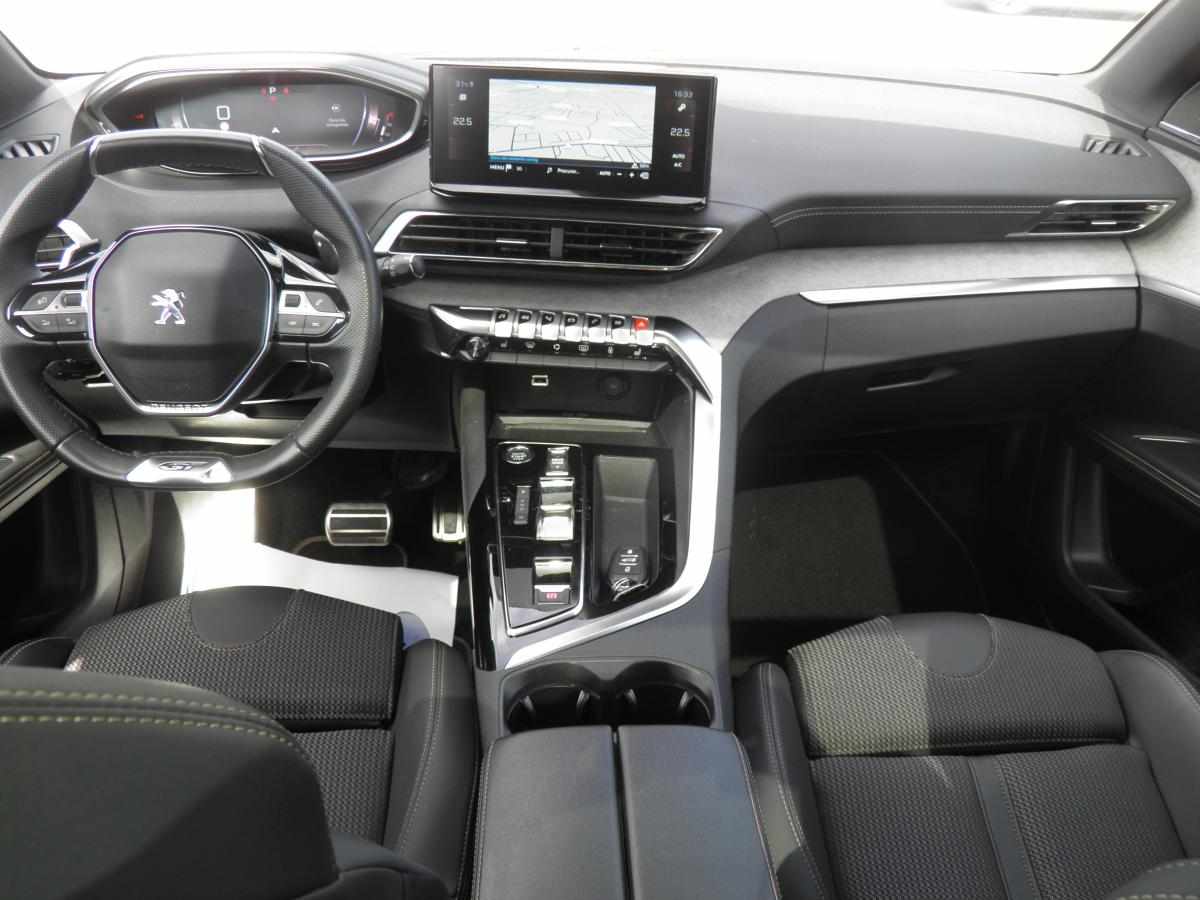 peugeot-5008-1-5-bluehdi-2023-diesel-1499cc