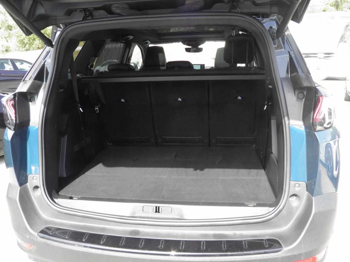 peugeot-5008-1-5-bluehdi-2023-diesel-1499cc