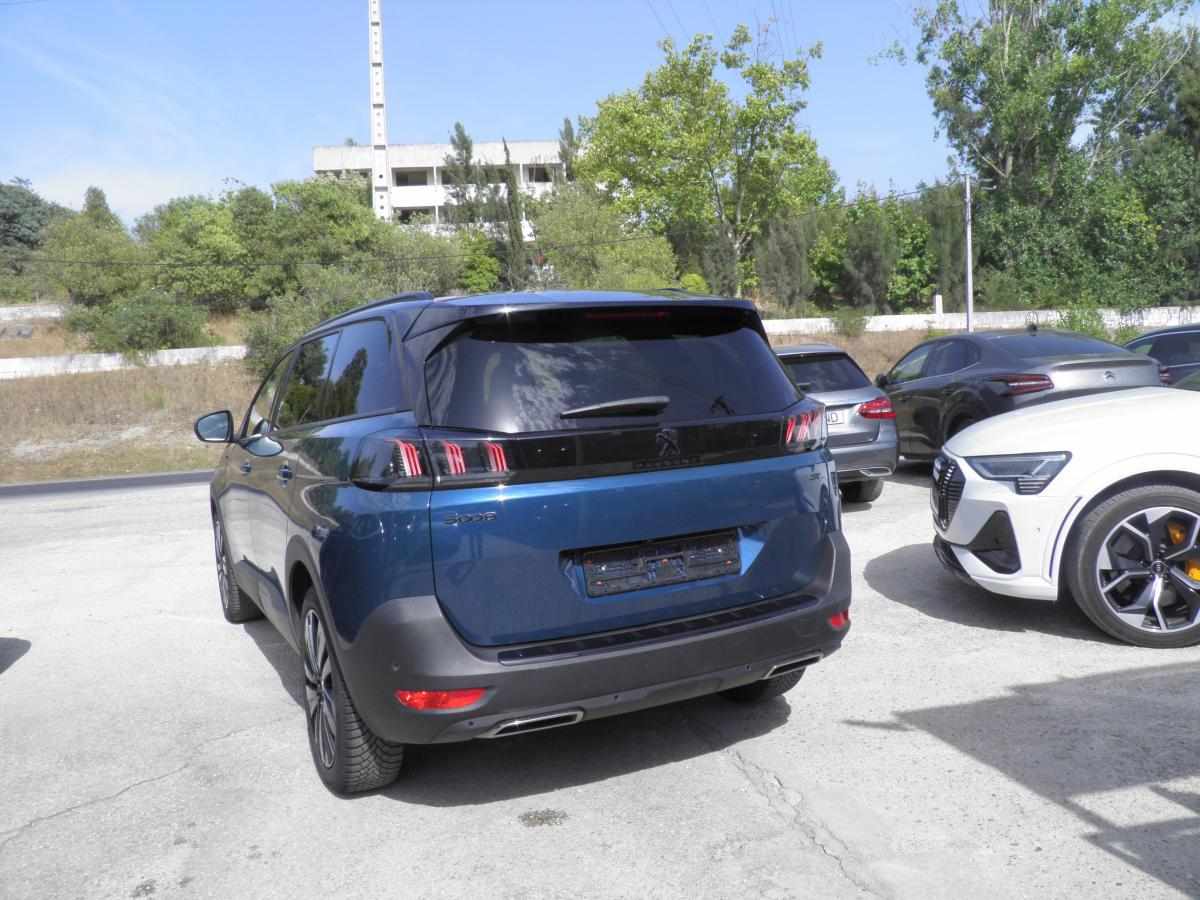 peugeot-5008-1-5-bluehdi-2023-diesel-1499cc
