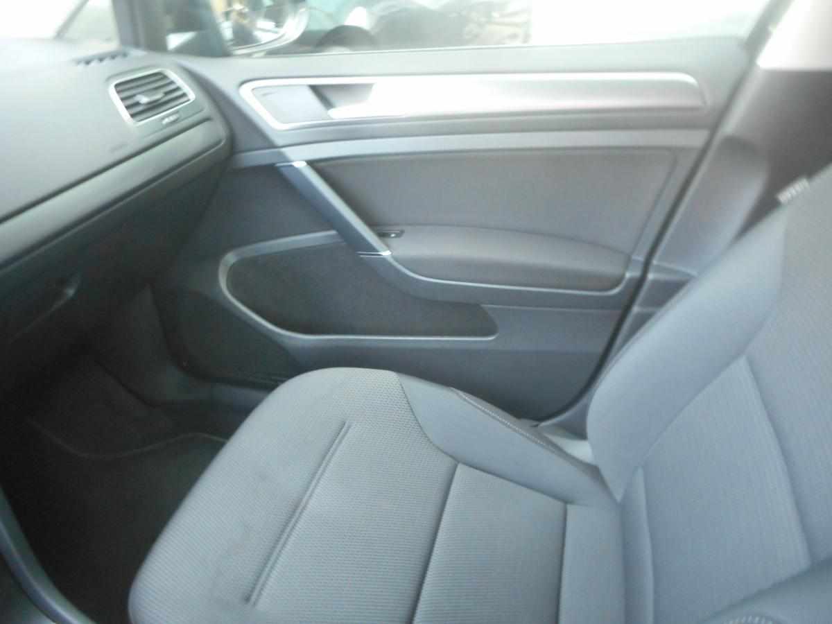 volkswagen-golf-1-6-tdi-bluemotion-2018-diesel-1598cc