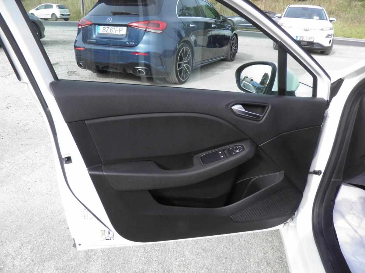 renault-clio-1-5-blue-dci-2021-diesel-1461cc
