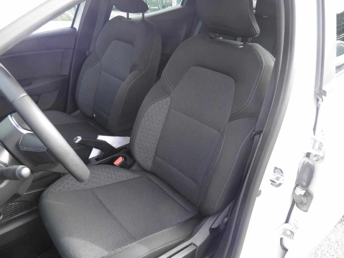 renault-clio-1-5-blue-dci-2021-diesel-1461cc