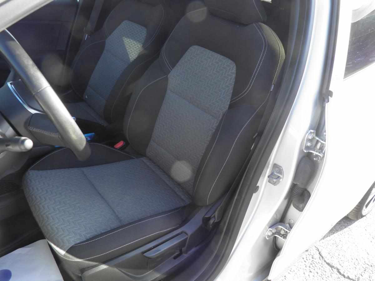 renault-clio-1-5-101cv-2023-diesel-1461cc