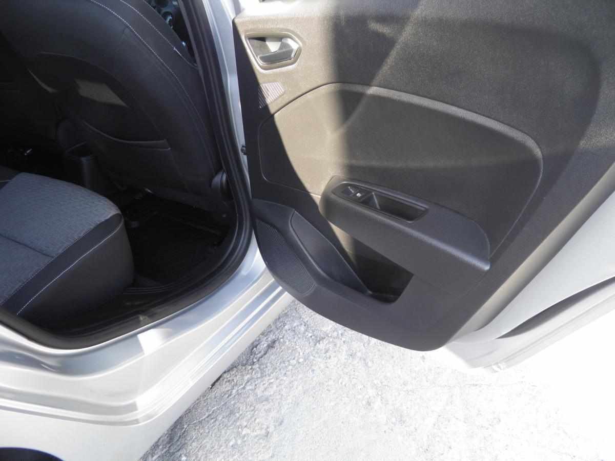 renault-clio-1-5-101cv-2023-diesel-1461cc