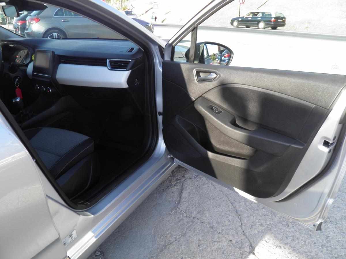 renault-clio-1-5-101cv-2023-diesel-1461cc