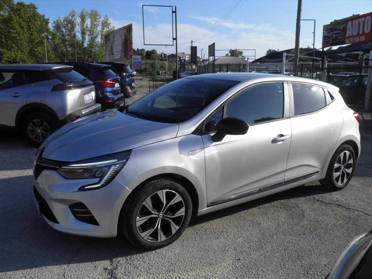 renault-clio-1-5-101cv-2023-diesel-1461cc