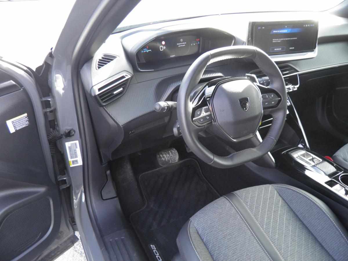 peugeot-2008-1-2-puretech-2024-gasolina-1199cc
