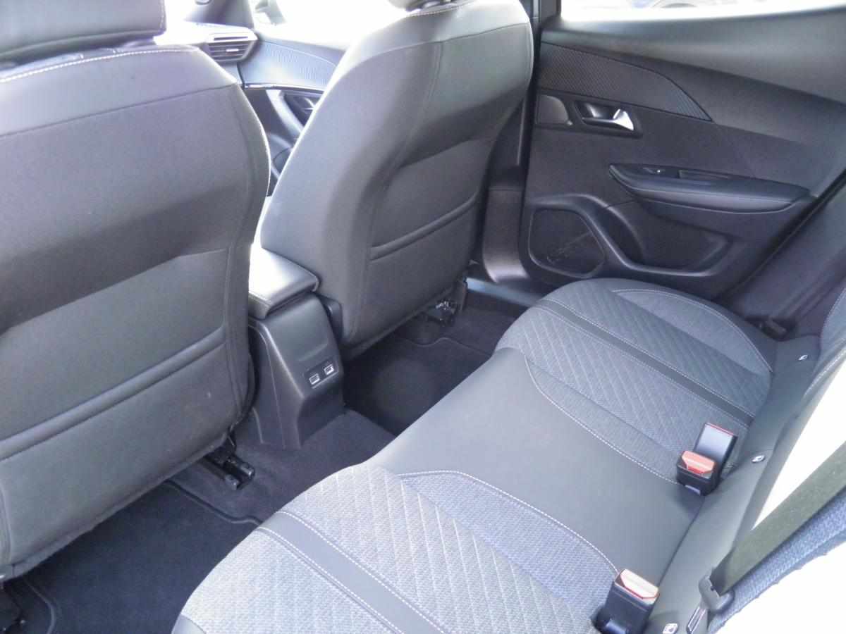 peugeot-2008-1-2-puretech-2024-gasolina-1199cc