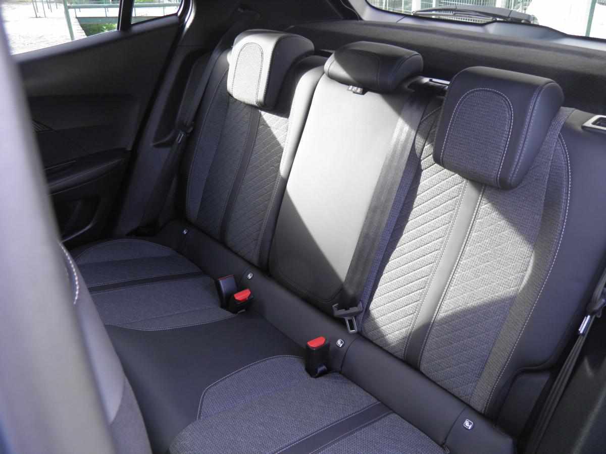 peugeot-2008-1-2-puretech-2024-gasolina-1199cc