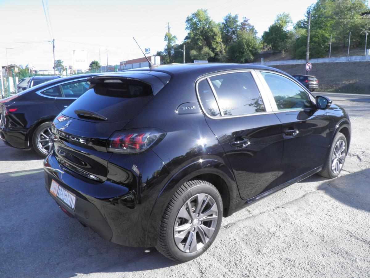 peugeot-e-208-ev-50-kwh-2023-eletrico