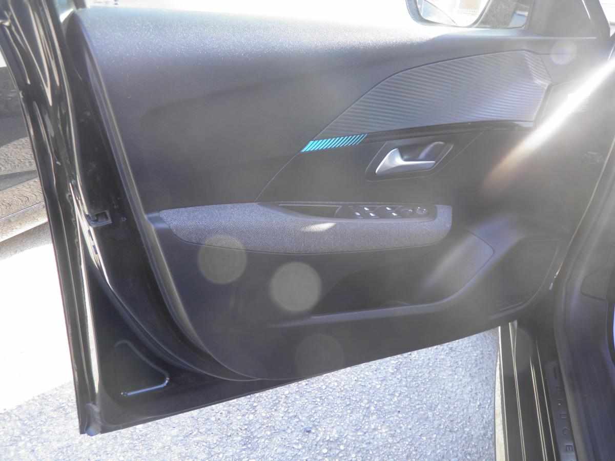 peugeot-e-208-ev-50-kwh-2023-eletrico