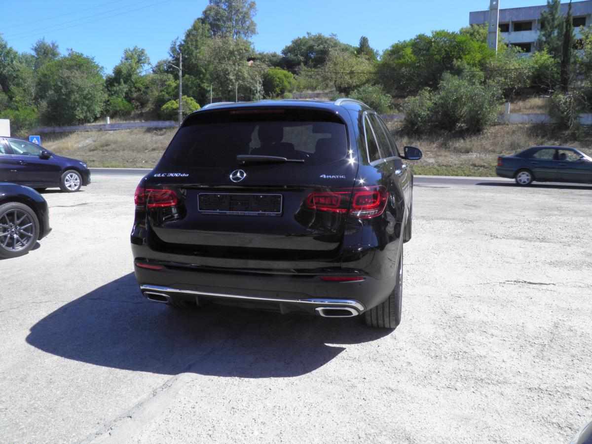 mercedes-benz-glc-300-de-4matic-2022-diesel-1950cc