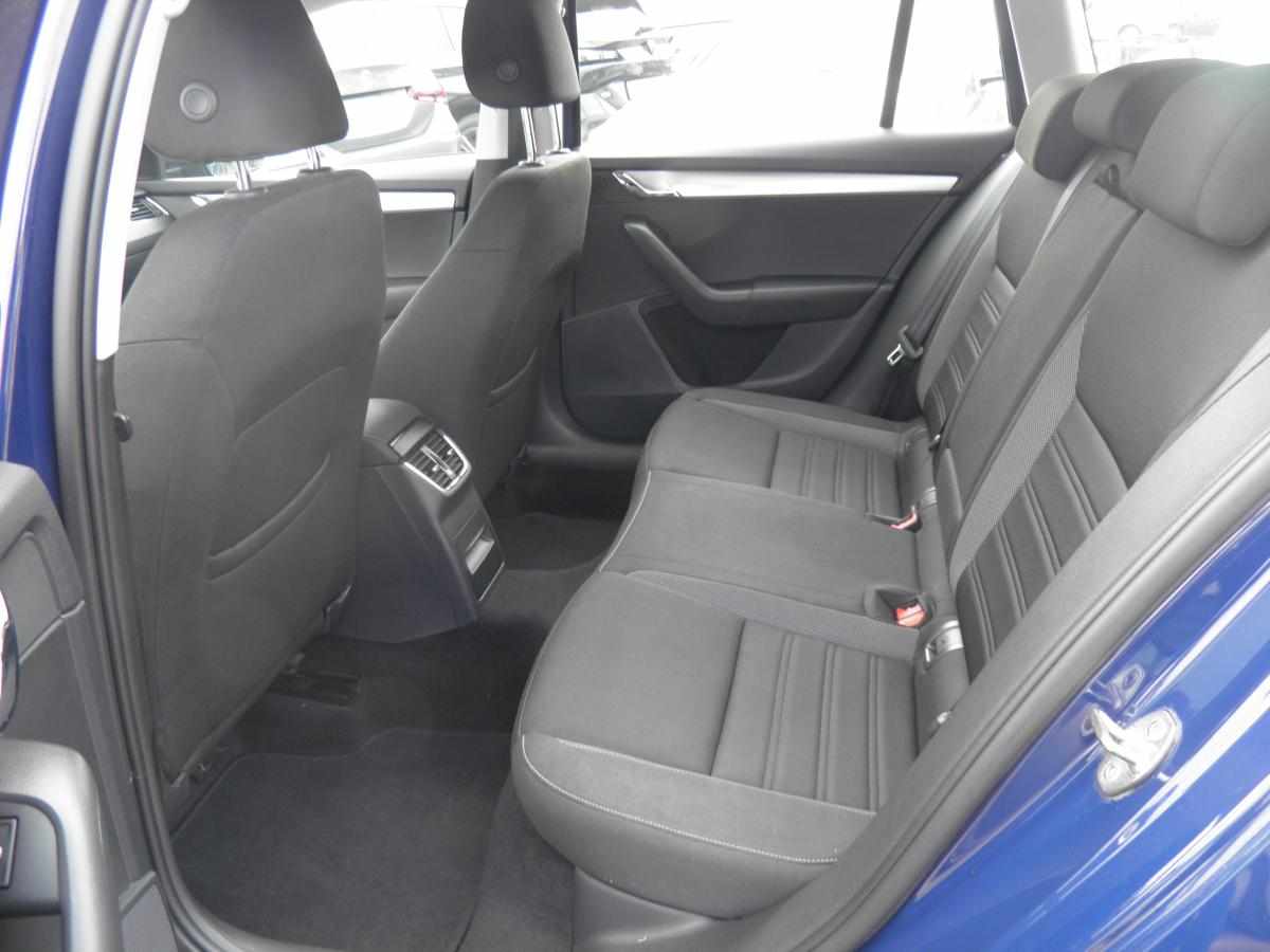 skoda-octavia-1-6-tdi-2018-diesel-1598cc