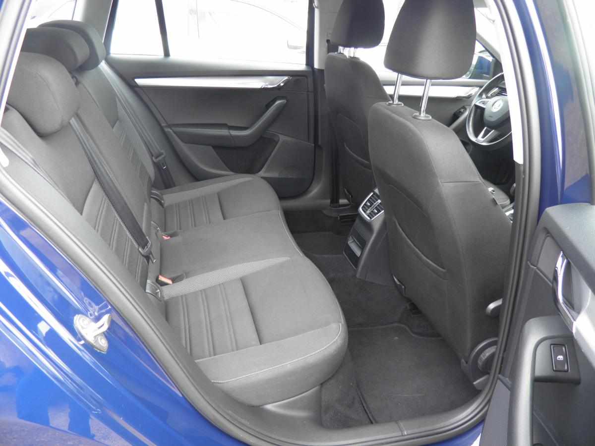 skoda-octavia-1-6-tdi-2018-diesel-1598cc