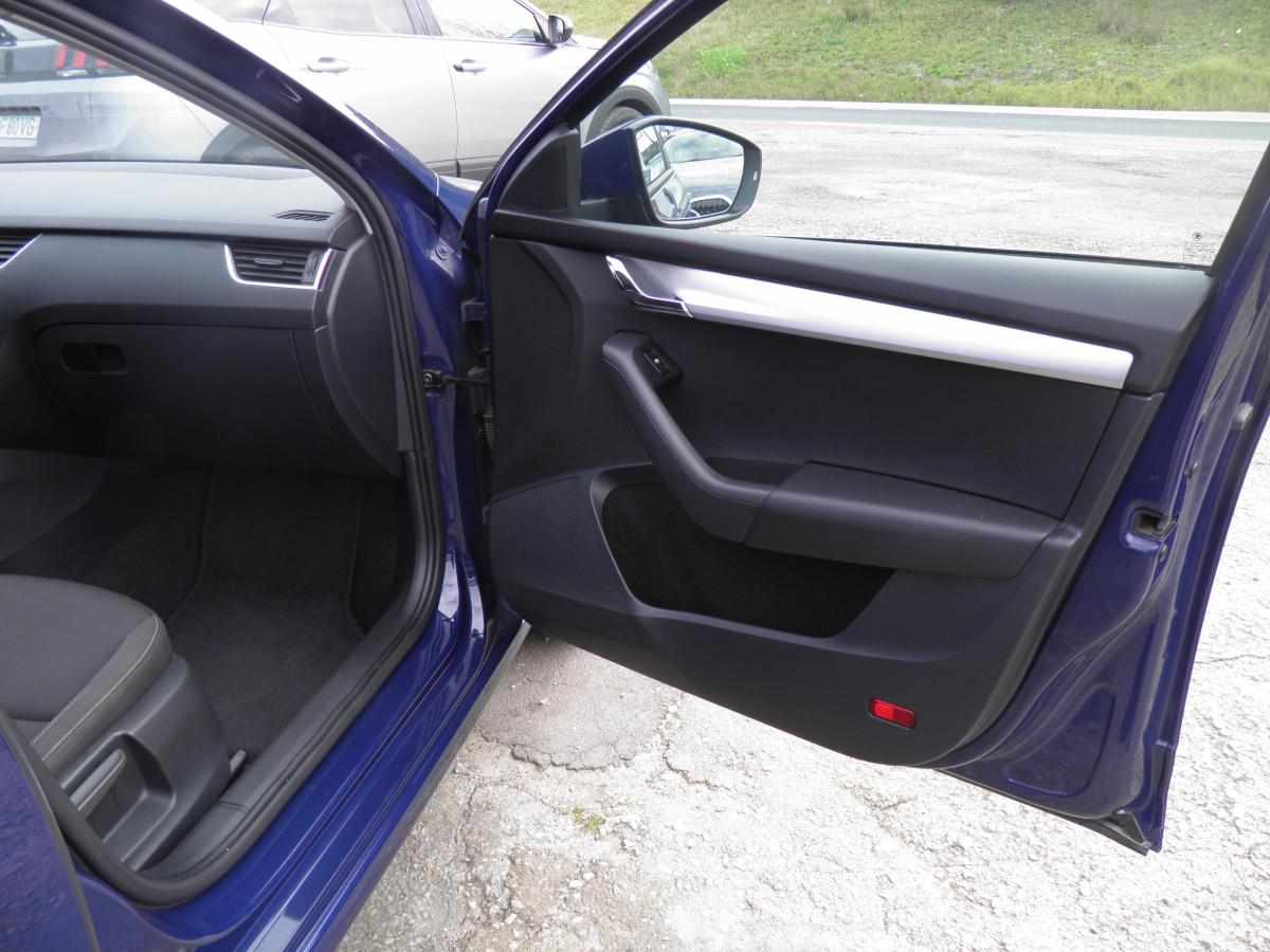 skoda-octavia-1-6-tdi-2018-diesel-1598cc