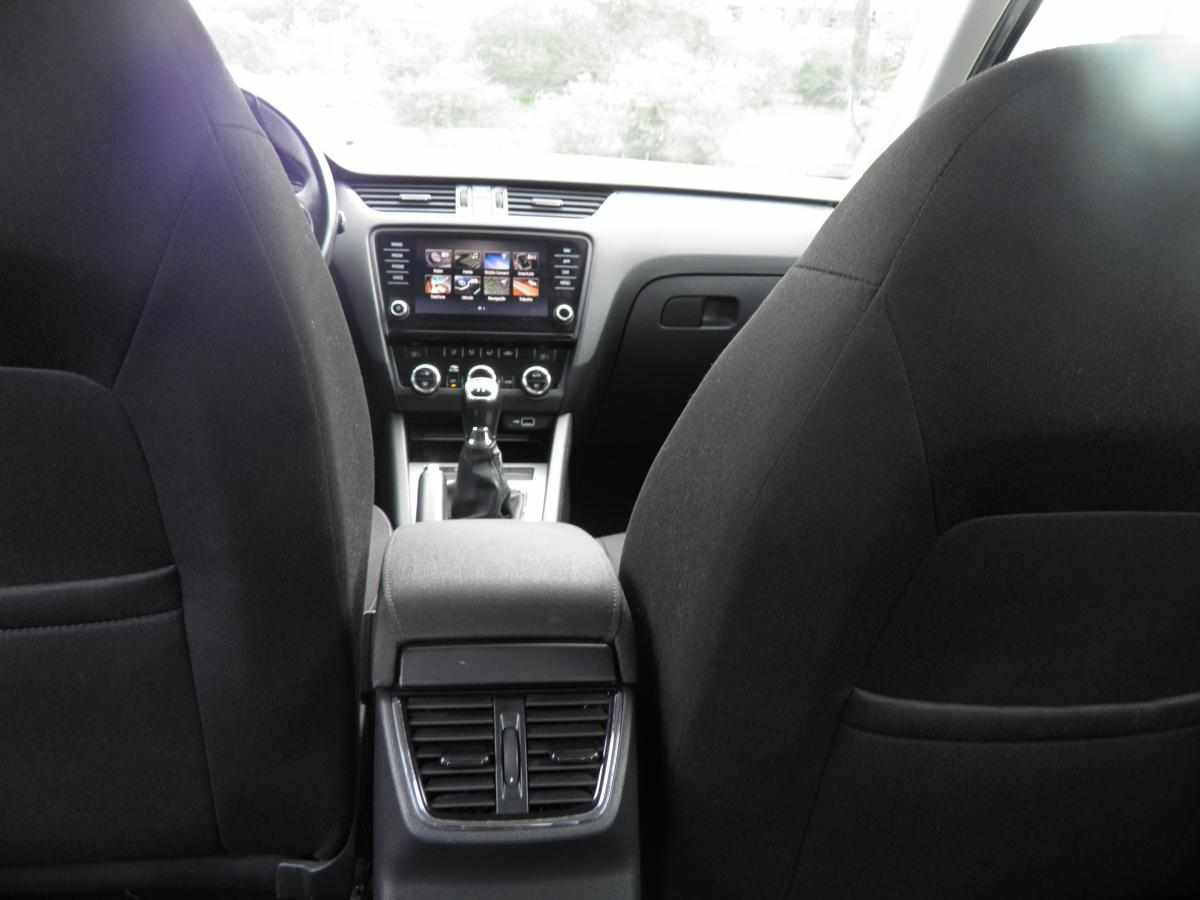 skoda-octavia-1-6-tdi-2018-diesel-1598cc