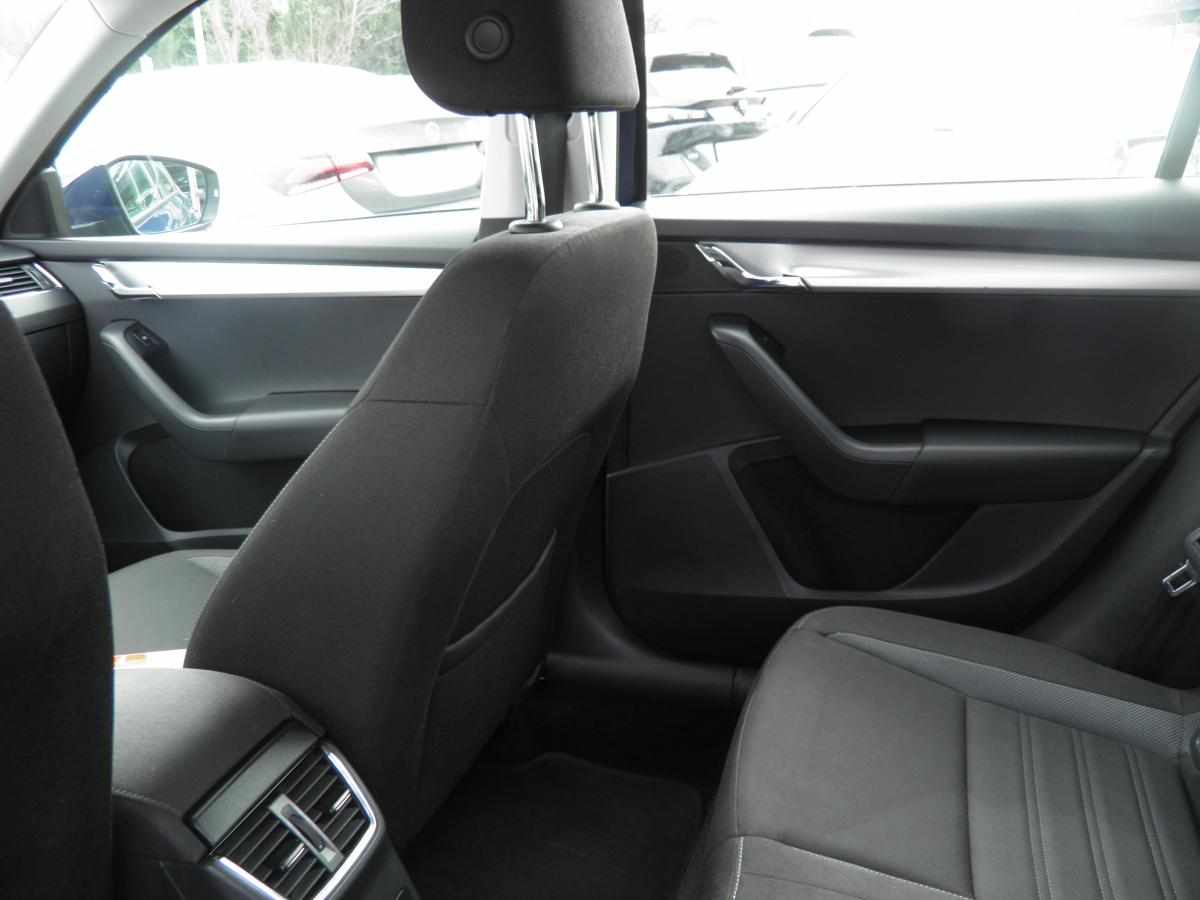 skoda-octavia-1-6-tdi-2018-diesel-1598cc