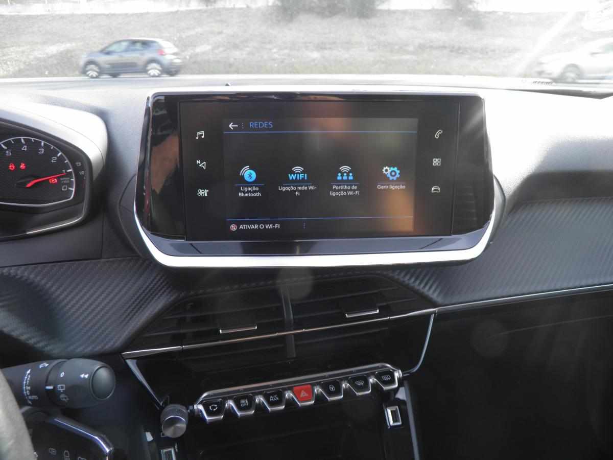 peugeot-2008-1-2-puretech-2021-gasolina-1199cc