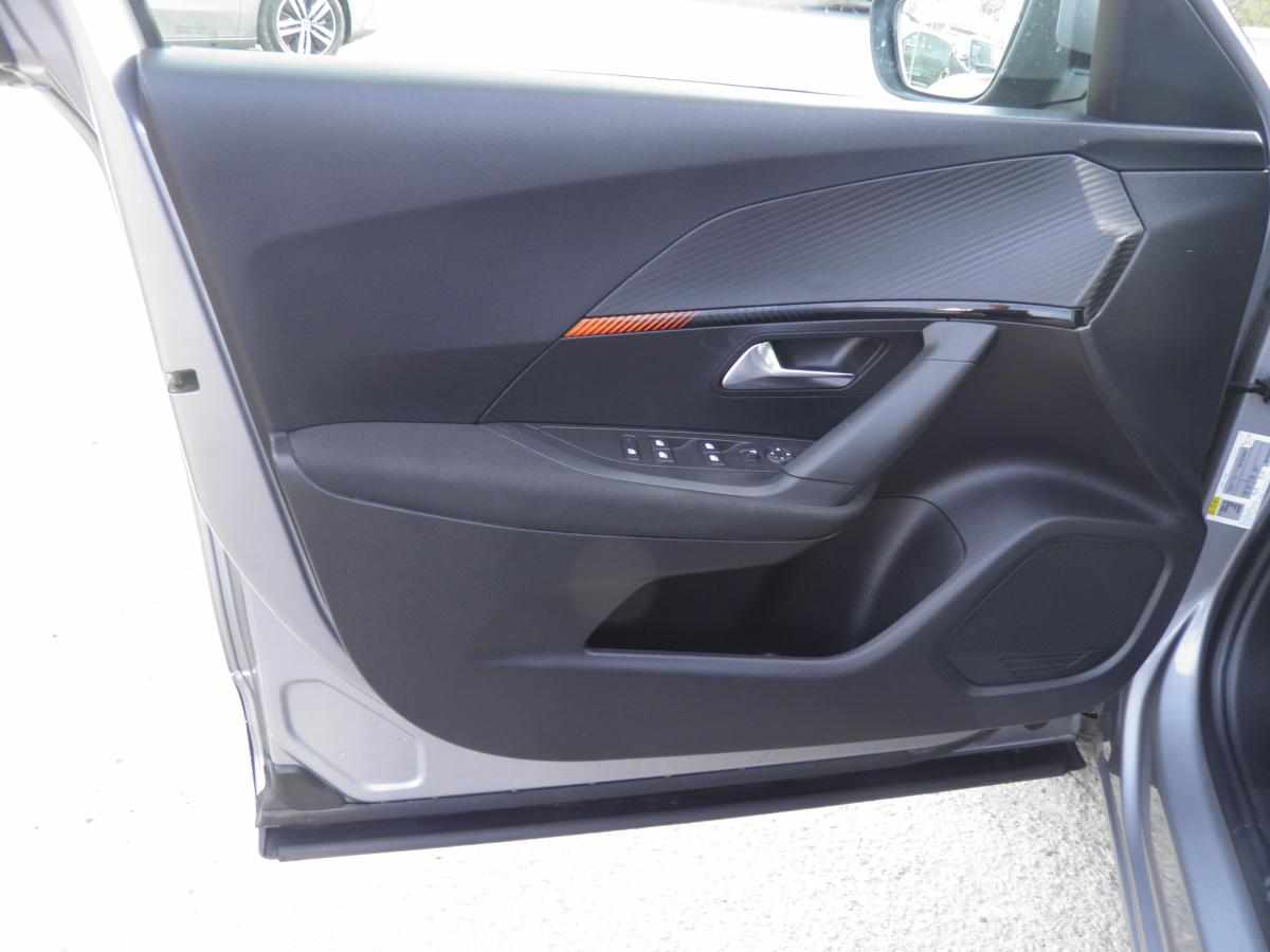 peugeot-2008-1-2-puretech-2021-gasolina-1199cc