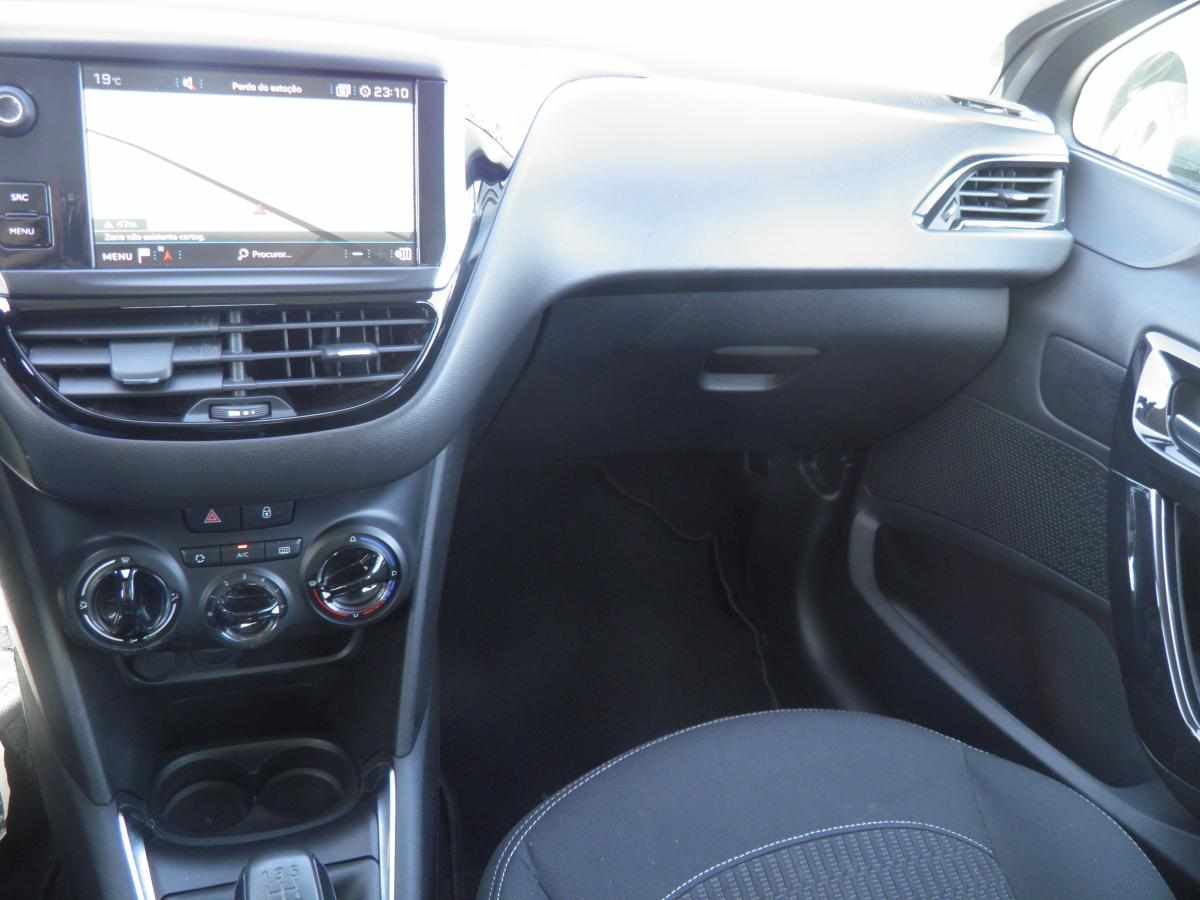 peugeot-208-1-5-bluehdi-2019-diesel-1499cc