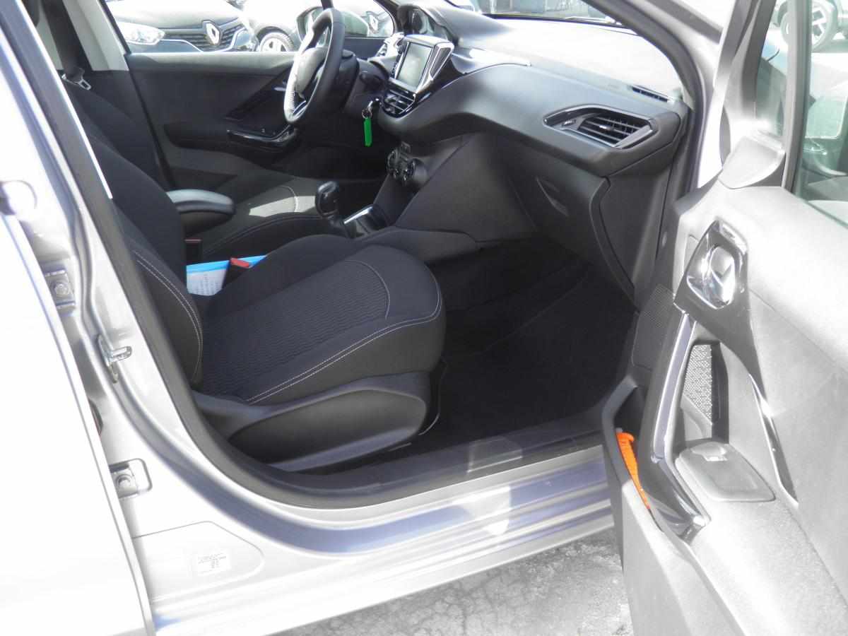 peugeot-208-1-5-bluehdi-2019-diesel-1499cc