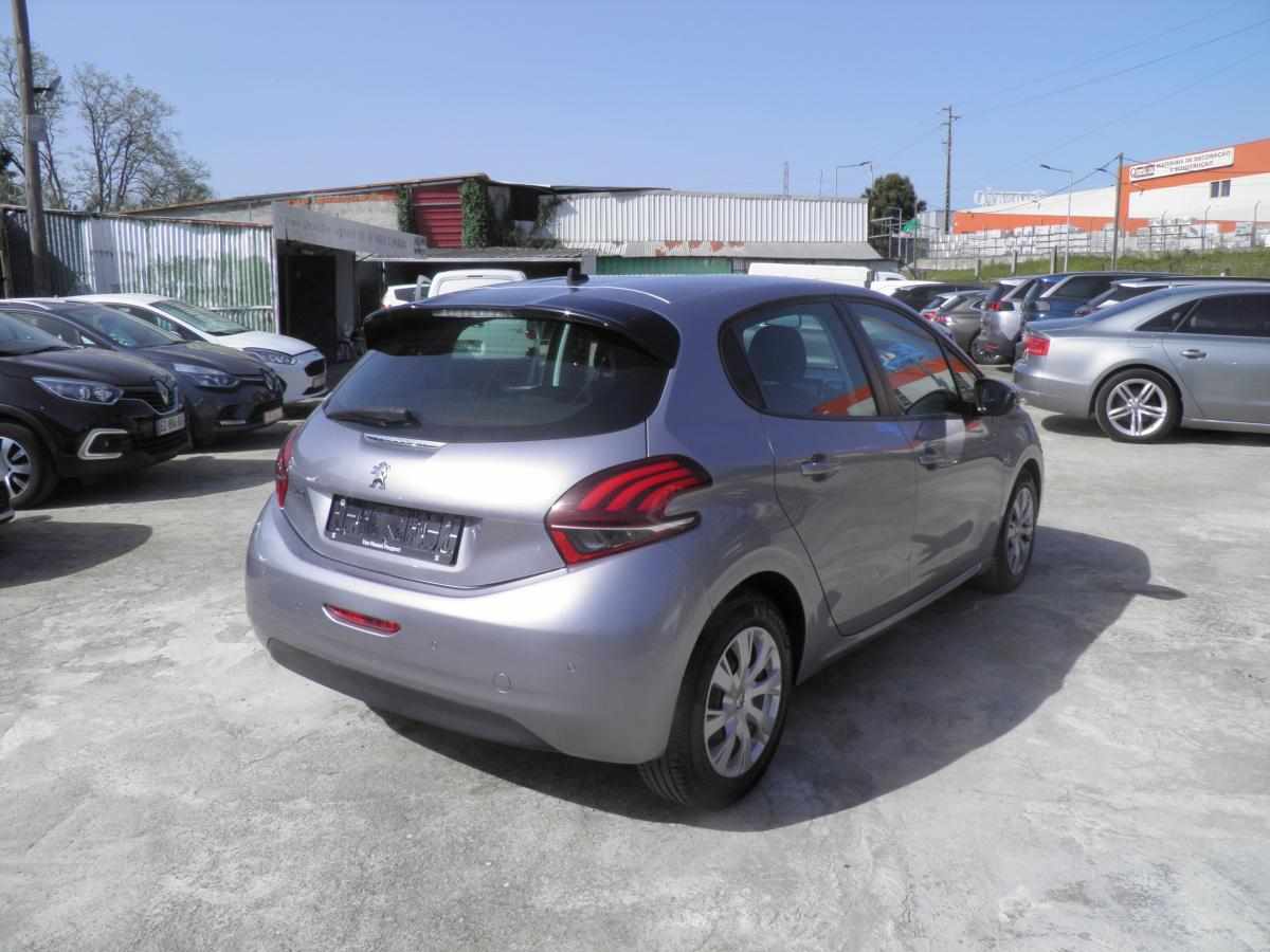 peugeot-208-1-5-bluehdi-2019-diesel-1499cc