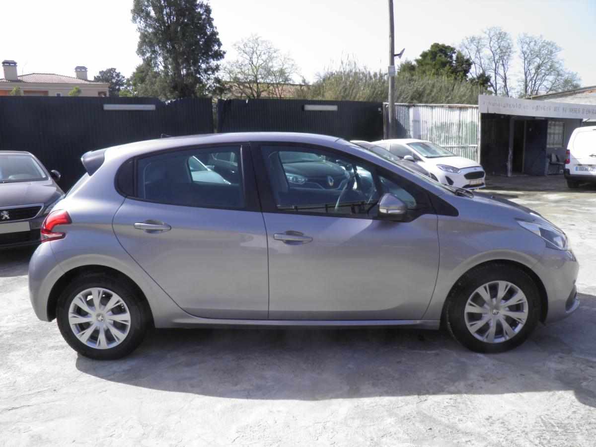 peugeot-208-1-5-bluehdi-2019-diesel-1499cc