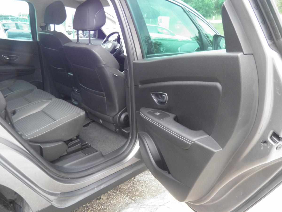 renault-grand-scenic-2019-diesel-1750cc