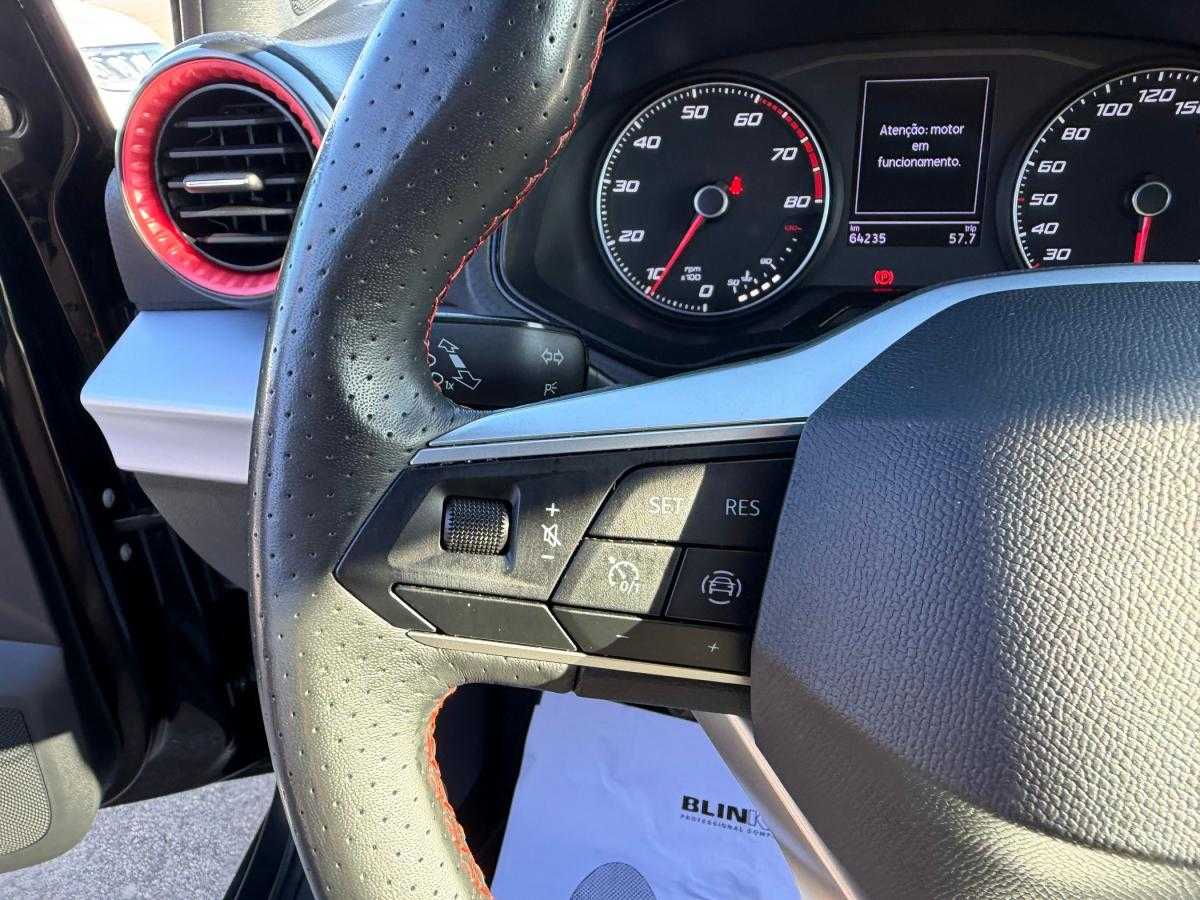 seat-arona-2022-gasolina-999cc